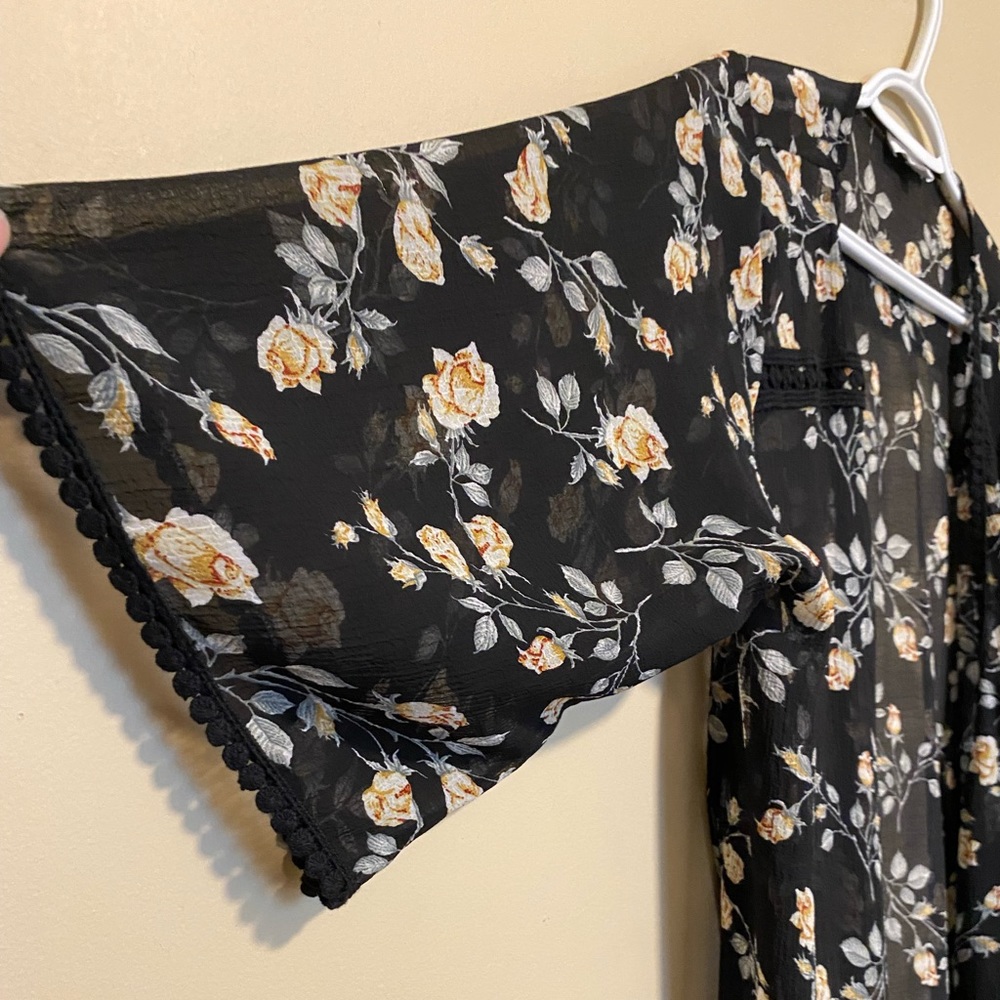 Yellow rose kimono